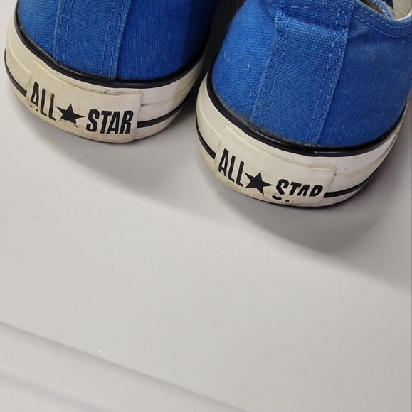 Blue Converse - Picture 5 of 5